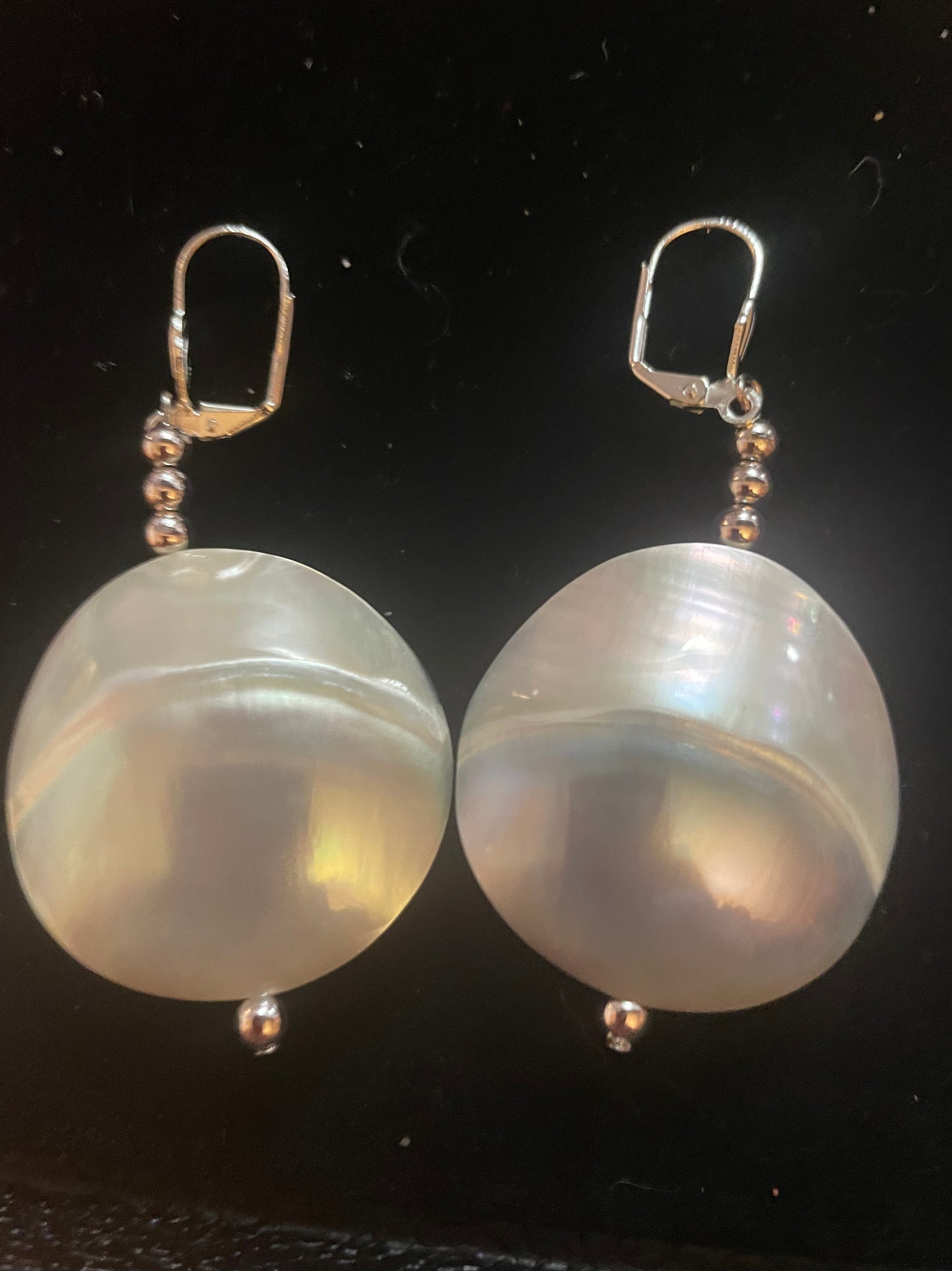 White hollow shell earrings