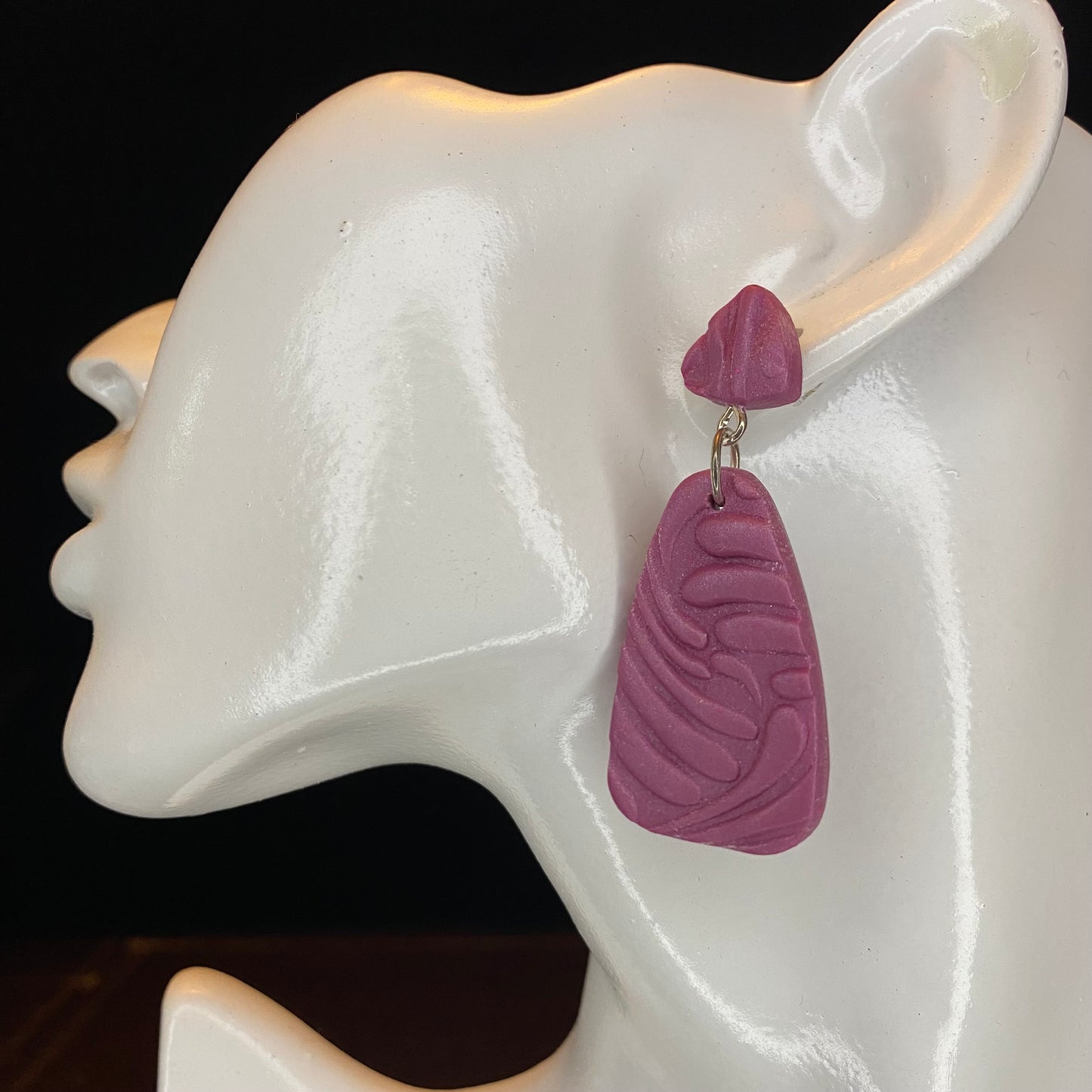 Mauve Textured Dangle Earrings